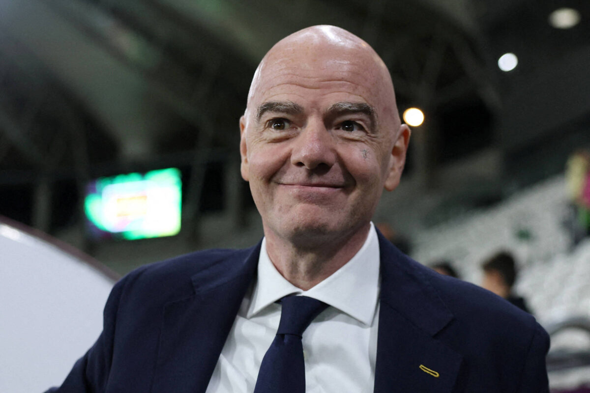Infantino afirma contar com amplo apoio para presidir a Fifa