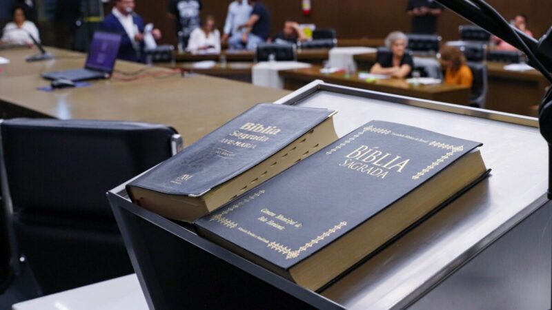 Justiça mantém demissão de pastor que apresentou 88 atestados