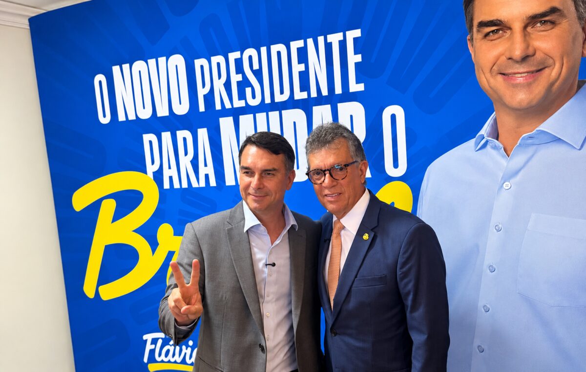 Laércio aponta propostas de Flávio Bolsonaro para criar vagas de emprego