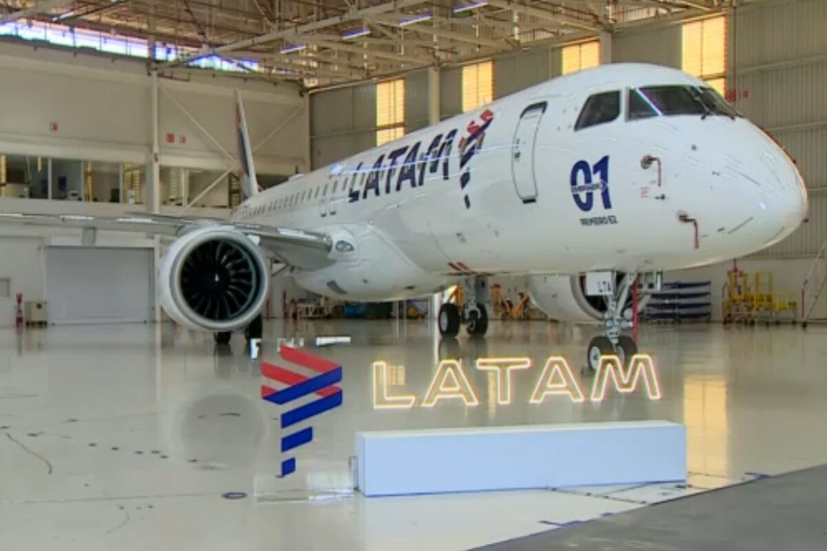 Latam recebe primeiro avião E195-E2 da Embraer em São José dos Campos