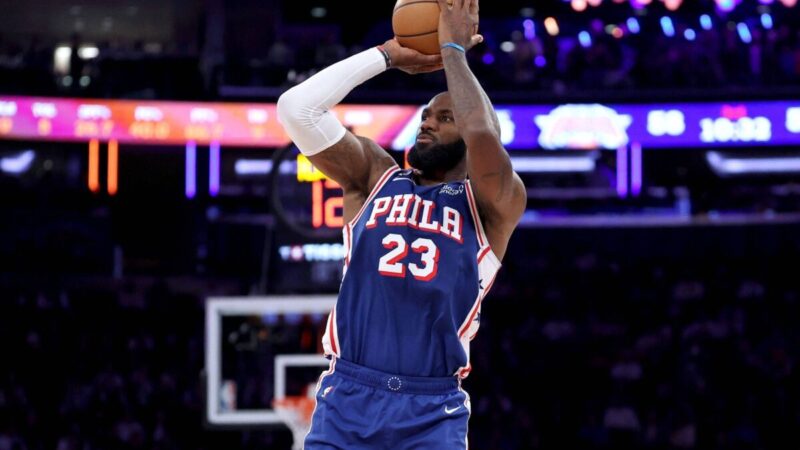 LeBron e 76ers estragam festa dos Knicks na abertura da NBA