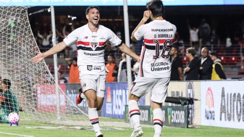 Lucas volta, Calleri marca dois e São Paulo derrota o Vitória no Morumbis