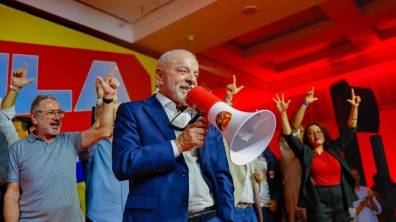 Lula acusa o PL de tentar evitar compromisso com o fim da escala 6×1