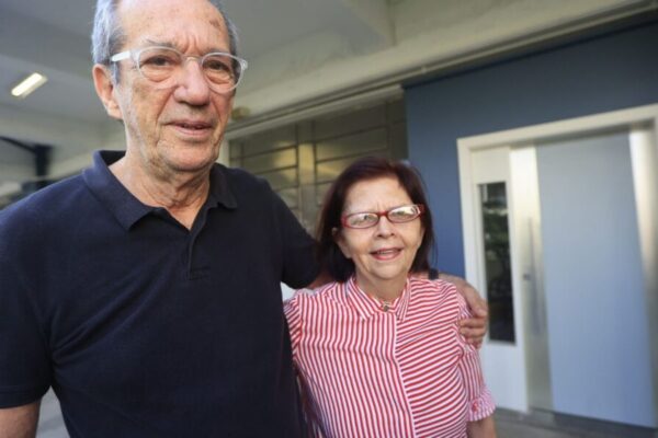 Maior colégio eleitoral de São Paulo registra filas longas