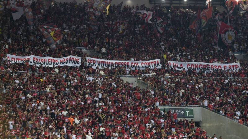 Protestos contra proibição de bets e escala 6×1 marcam o Maracanã