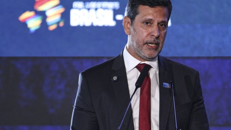 MEC vai acionar Polícia Federal por ameaças a universidades na internet