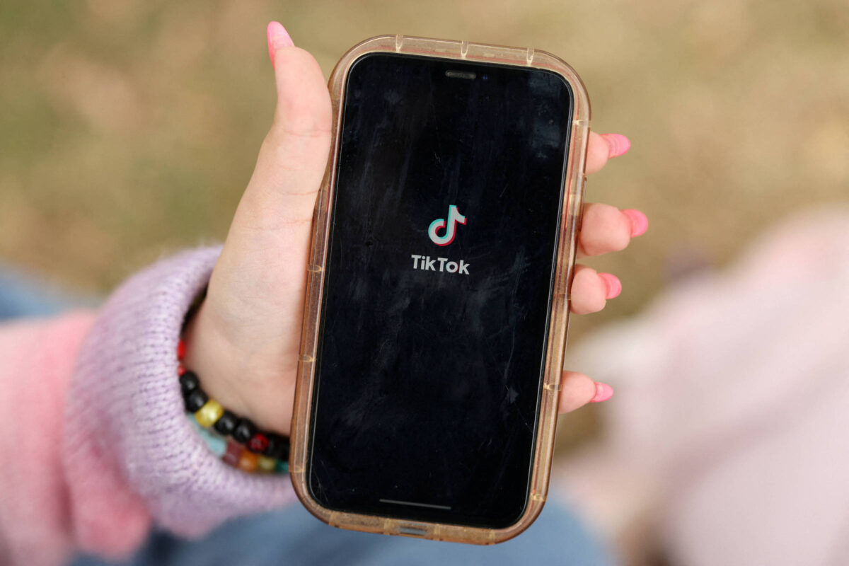 Meta bane anúncios da dona do TikTok em diversos países