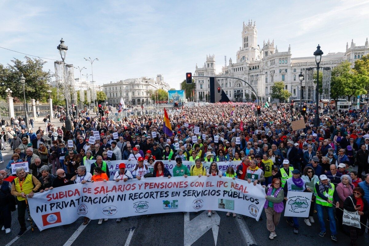 Madri tem protesto em massa contra privatização da previdência