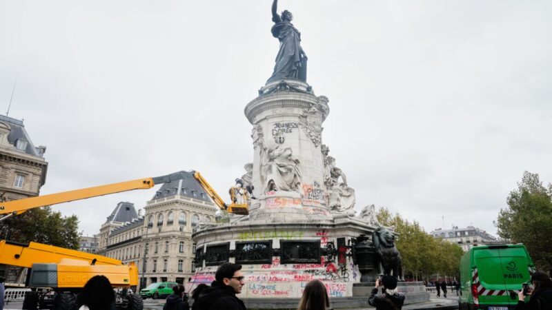 França decreta toque de recolher após onda de protestos violentos