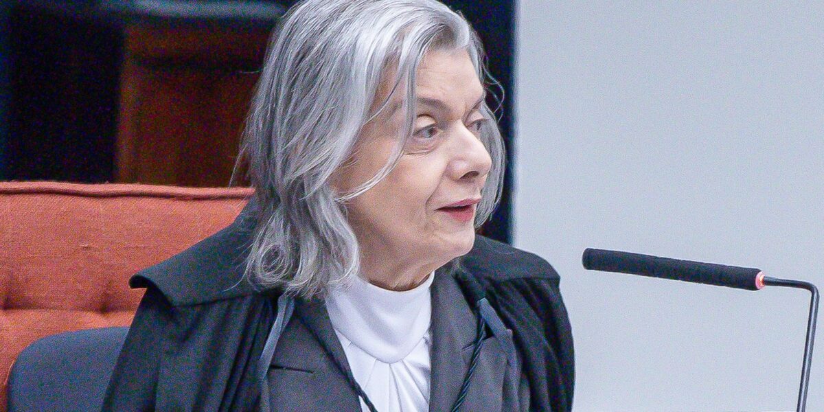 Cármen Lúcia nega pedido da campanha de Lula por transporte interestadual gratuito