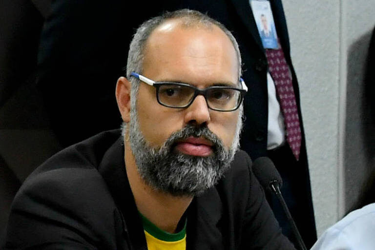 Moraes encerra inquérito no STF que investigava Marcos do Val e aliados