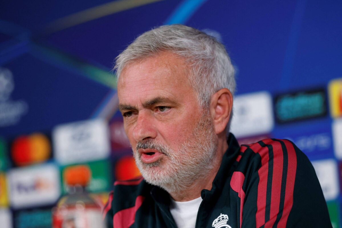 Mourinho afasta privilégios e diz que nenhum atleta é intocável no Real Madrid