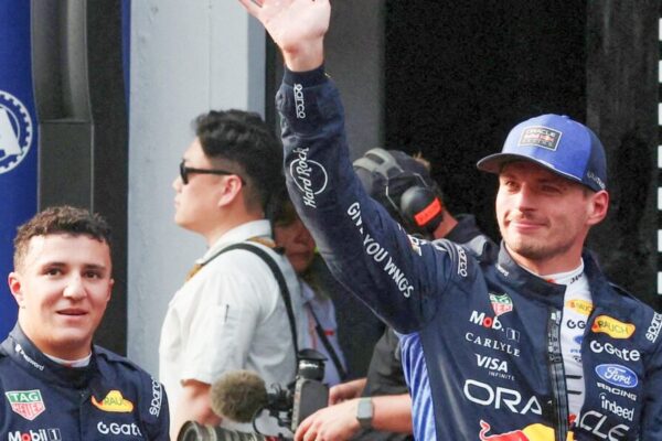 Max Verstappen conquista primeira pole de 2026 na Malásia