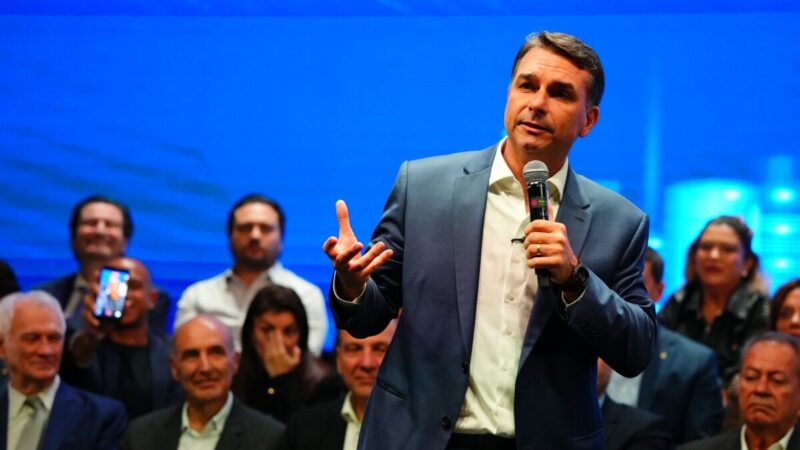 Cotados para ministérios em eventual gestão de Flávio Bolsonaro