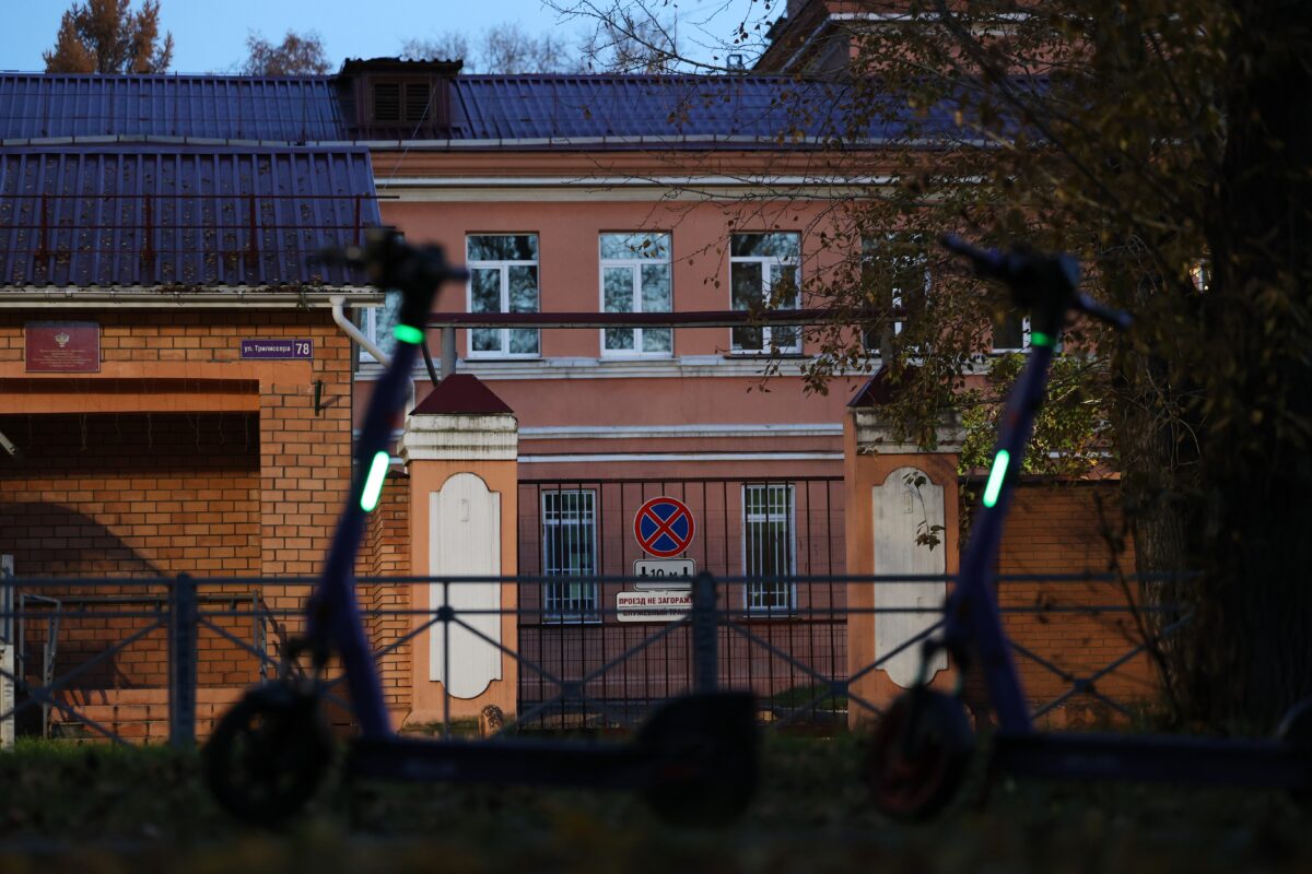 Oms cobra respostas da Rússia após morte de cientista em laboratório de peste na Sibéria