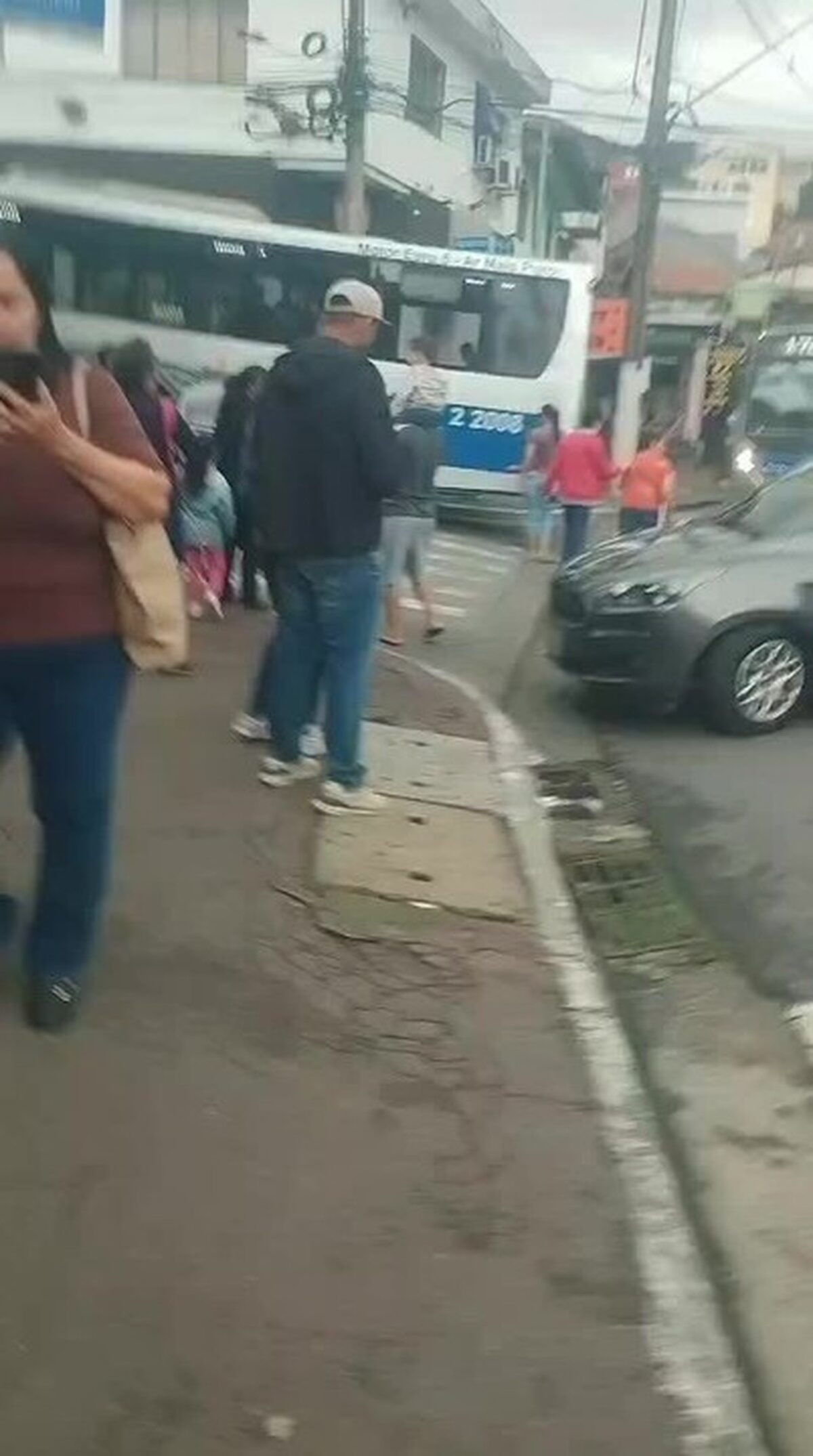 Transporte público de São Paulo tem caos e filas em dia de eleição