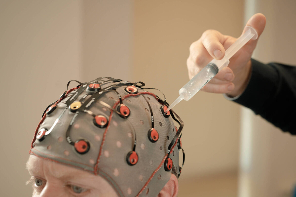 ONU alerta que avanço da neurotecnologia ameaça direitos humanos