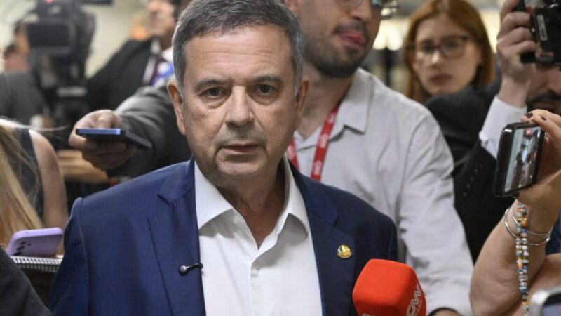 Oposição no senado tenta adiar votação do fim da escala 6×1