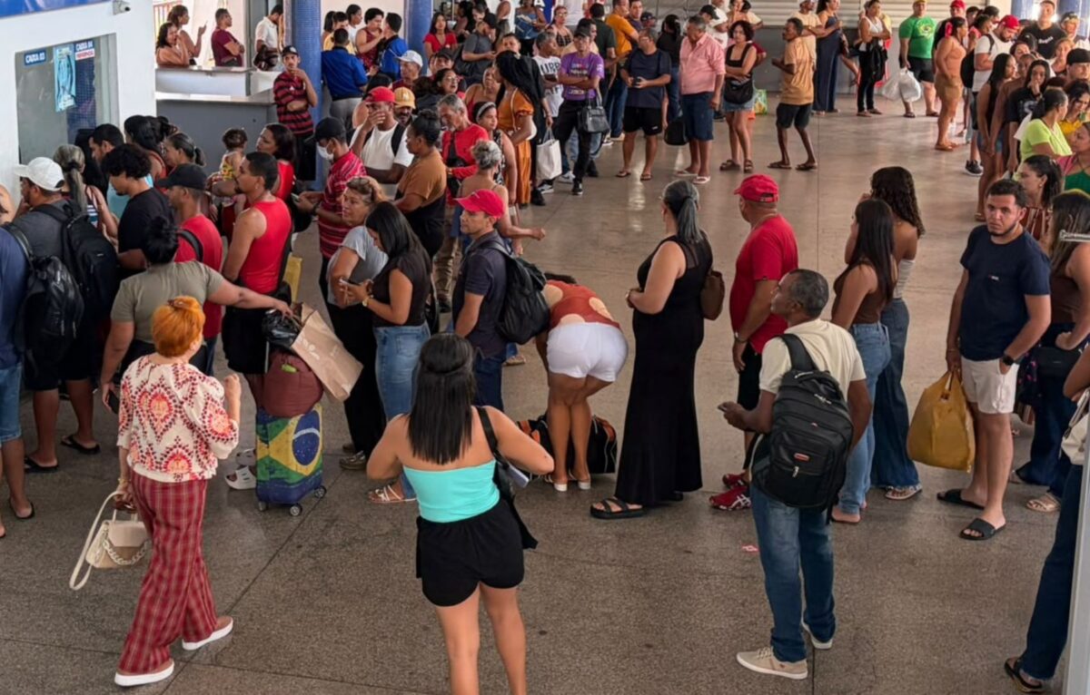 Polícia Federal investiga retenção de ônibus em cinco estados no segundo turno