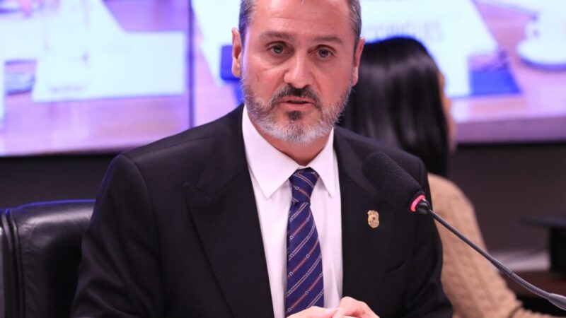 PGR é contrária ao afastamento da cúpula da Polícia Federal em parecer enviado ao STF