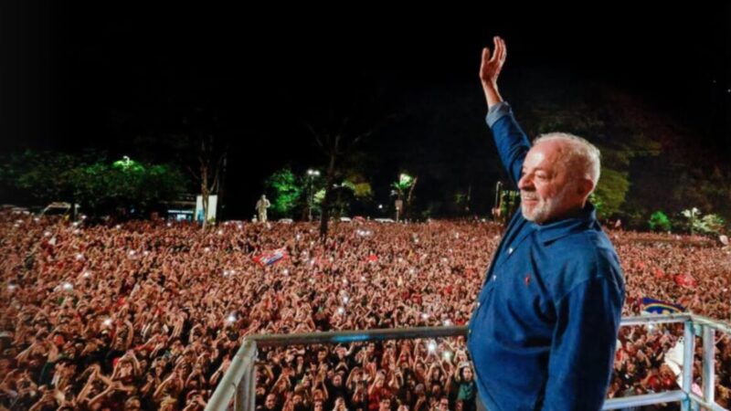 Lula completa 81 anos nesta terça-feira após garantir quarto mandato presidencial