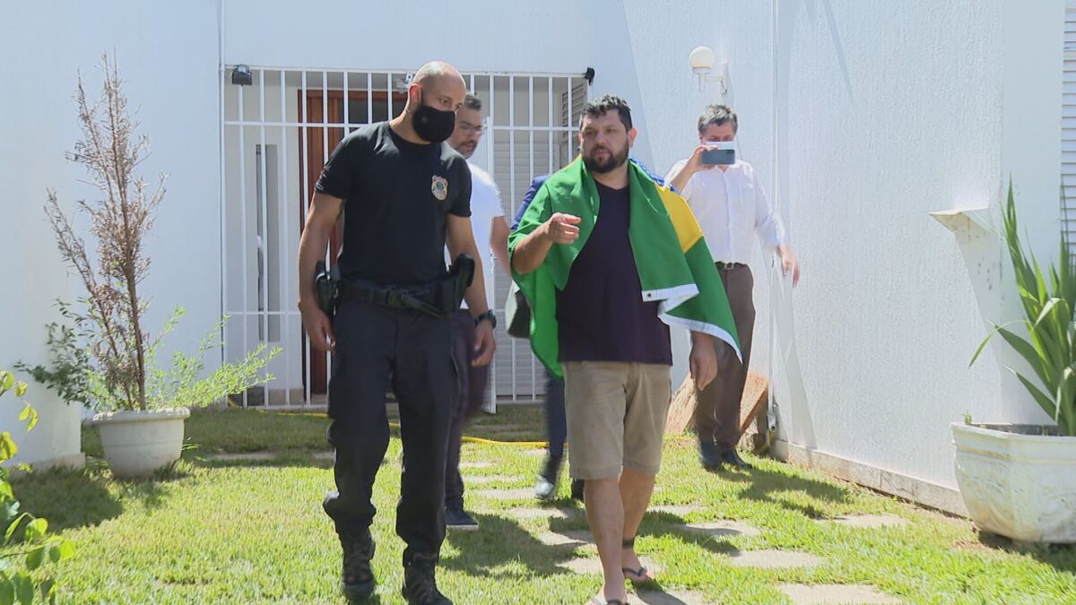 Stf torna oswaldo eustáquio réu por associação criminosa