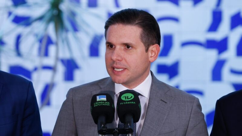 PSB e PDT declaram apoio a Hugo Motta e fortalecem bloco na Câmara