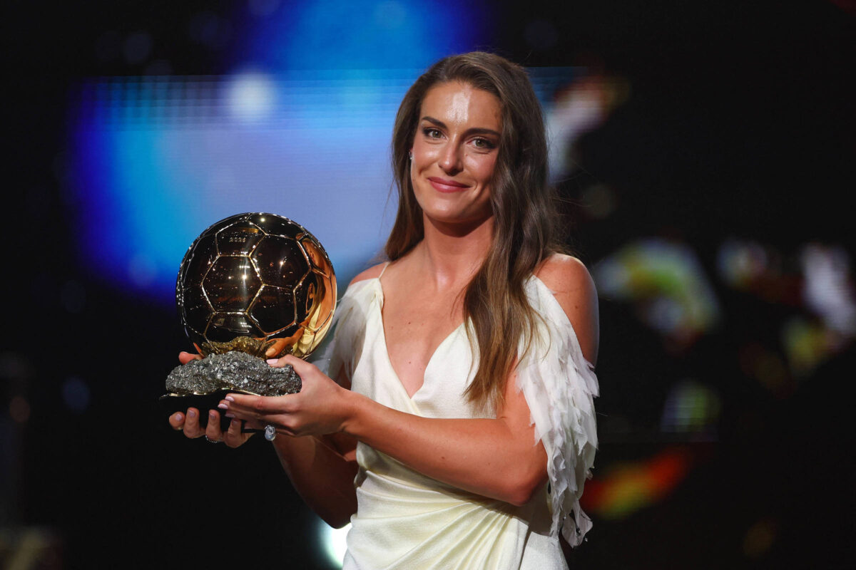 Putellas destrona Bonmatí e vence a Bola de Ouro pela terceira vez