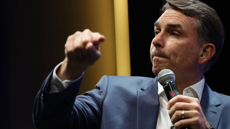 Plano de Flávio Bolsonaro e centrão mira mudanças profundas na política nacional