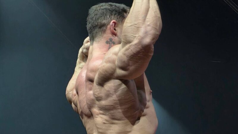 Ramon Dino aponta diferença entre guest posing e torneios de fisiculturismo