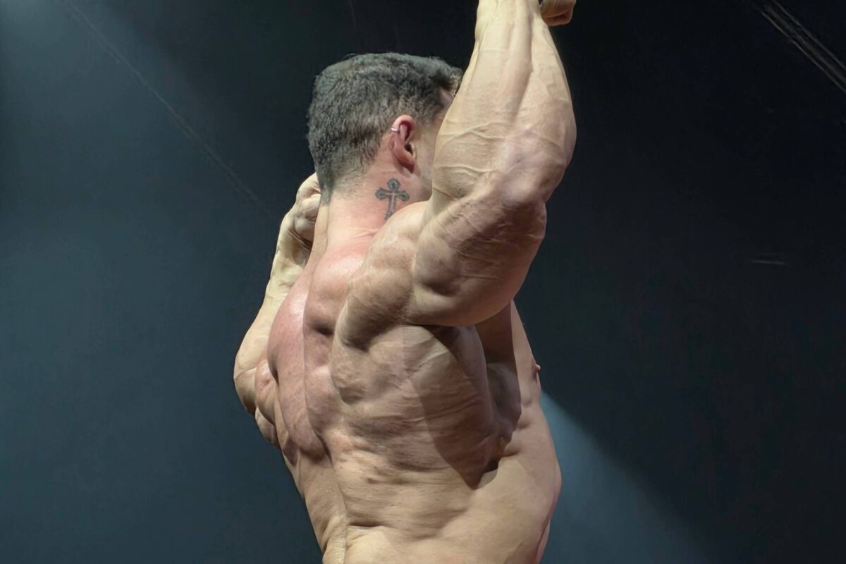 Ramon Dino aponta diferença entre guest posing e torneios de fisiculturismo