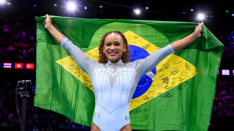 Rebeca Andrade conquista o tri no salto e alcança dez pódios em Mundiais