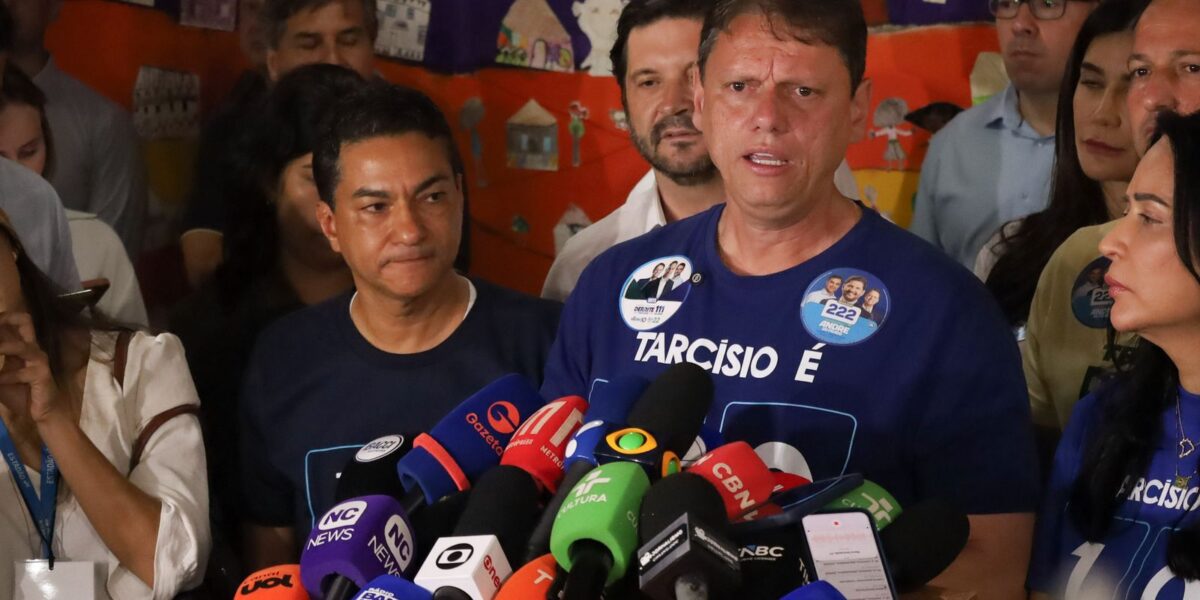Tarcísio de Freitas vence no primeiro turno e garante reeleição em São Paulo