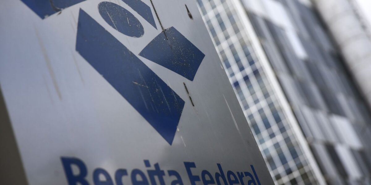 Restituições do imposto de renda batem recorde e somam R$ 41 bilhões em 2026