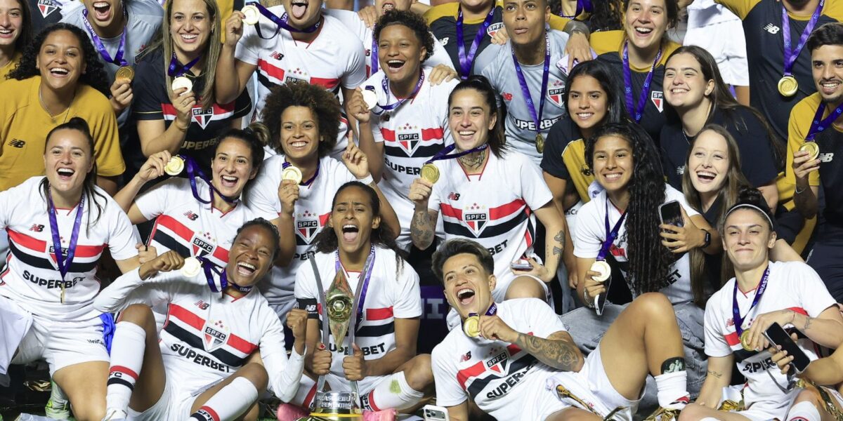São Paulo empata com o Corinthians e conquista o Brasileirão feminino
