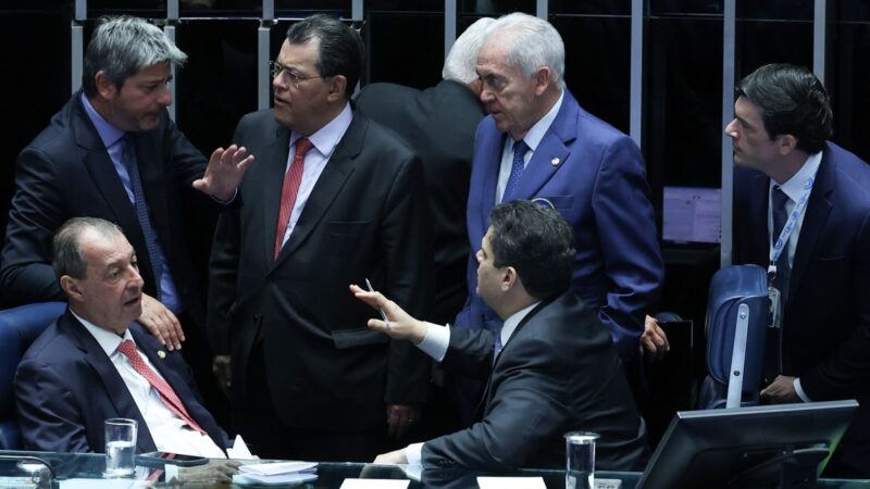 Senado aprova rito acelerado para votação da PEC da segurança pública