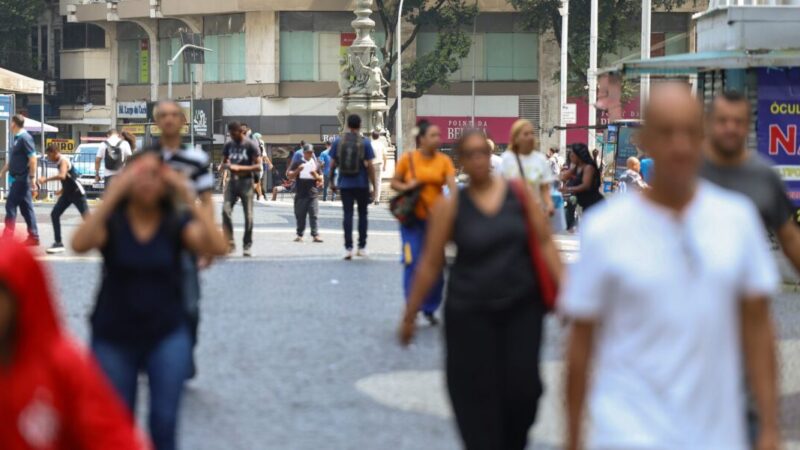 Sociedade civil entrega propostas de desenvolvimento para presidenciáveis