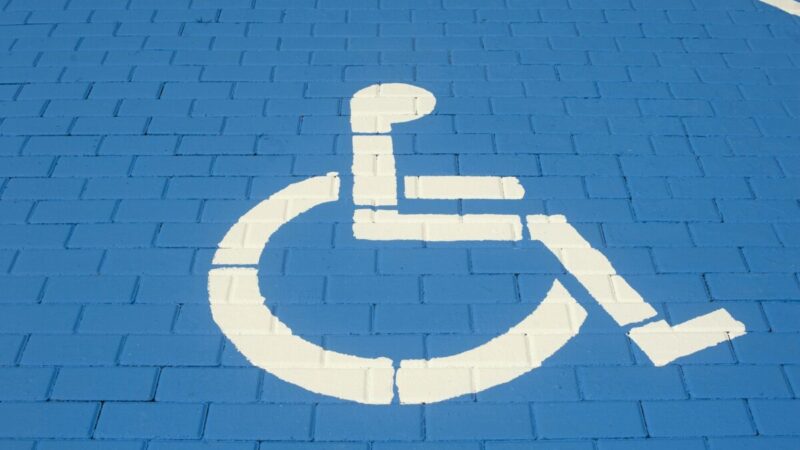 Stf valida lei do paraná sobre estacionamento gratuito para pcd