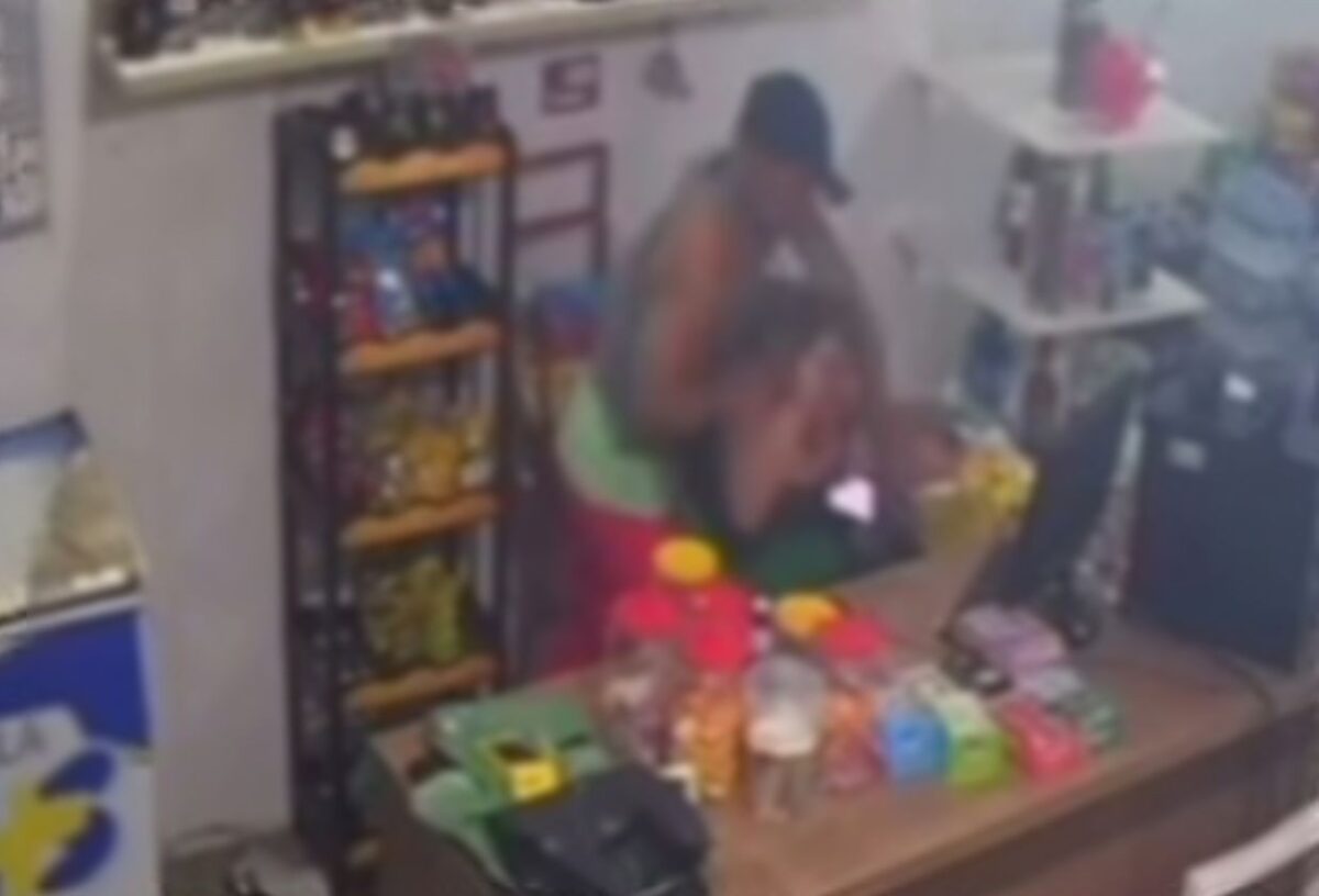Suspeito tenta assaltar depósito de bebidas e agride mulher em Aracaju