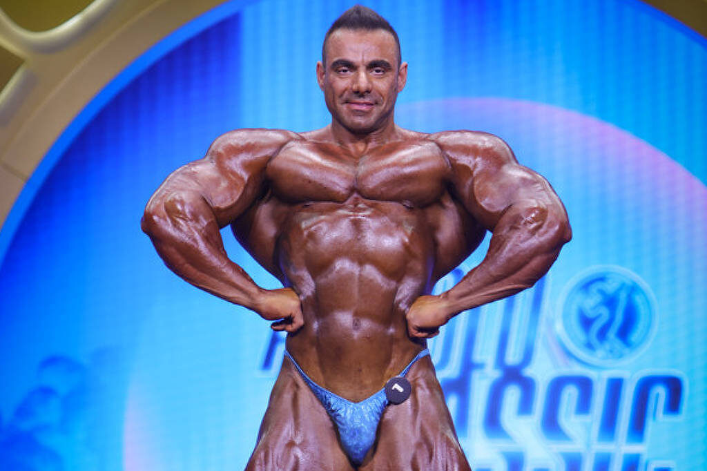 Rafael Brandão deixa categoria open e muda de divisão no fisiculturismo