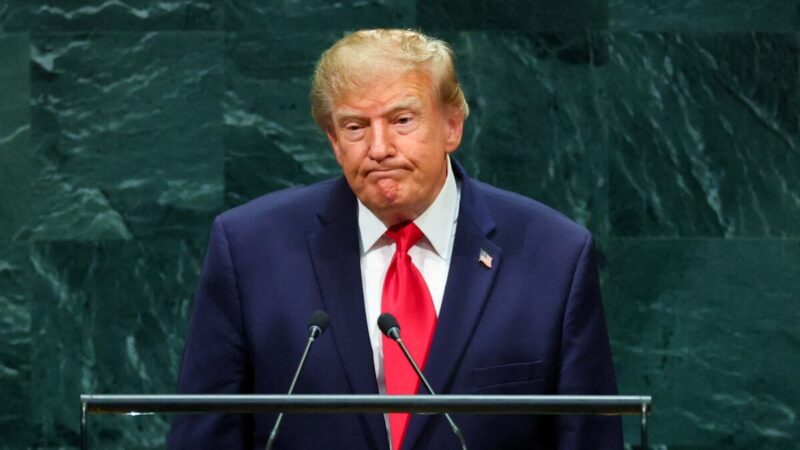 Donald Trump ameaça tratar como inimigo quem usar termo IA