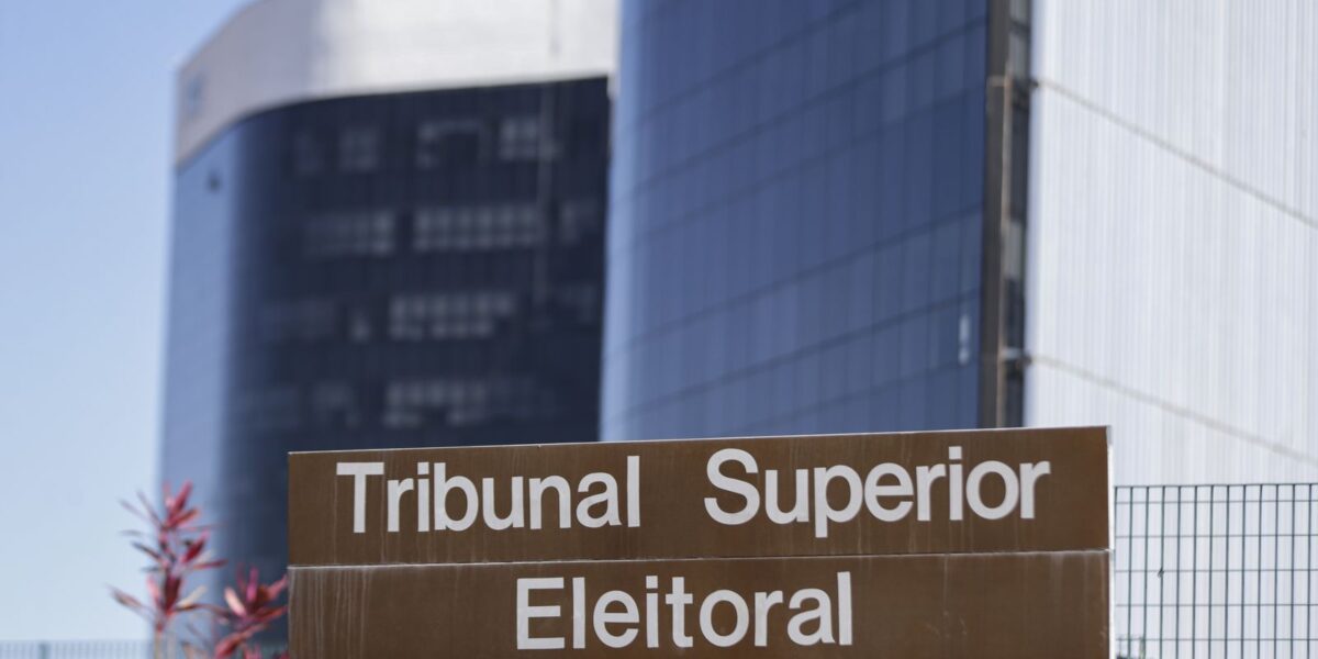 TSE suspende impulsionamento de Lula que associa Flávio à escala 6×1