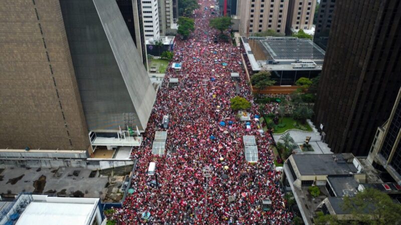Tse ordena exclusão de fake news que liga Lula a ritual satânico