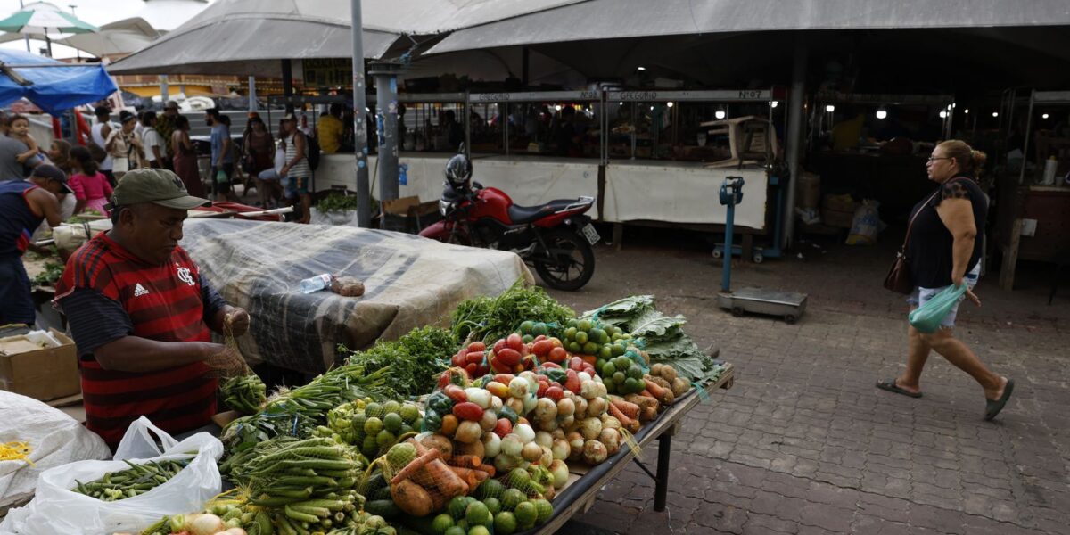 Cortes em benefícios sociais ameaçam economia do interior
