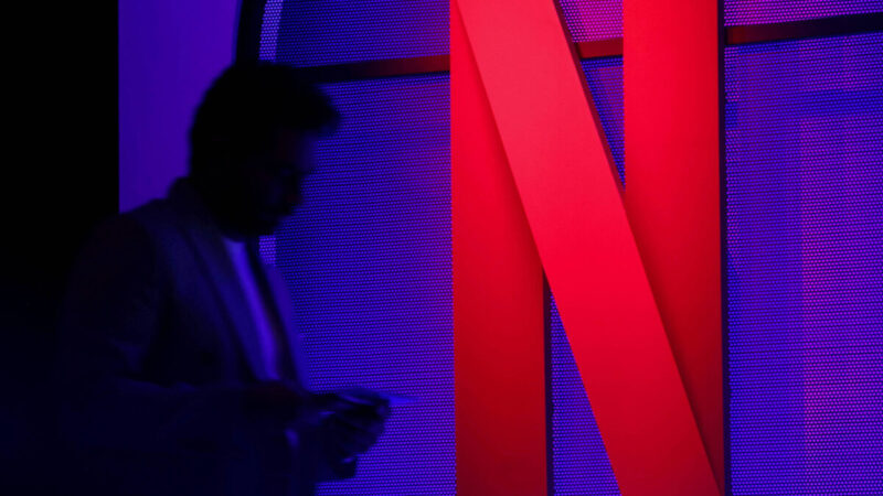 Netflix enfrenta queda no engajamento de usuários e tempo de uso