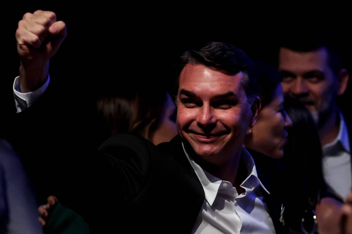 Vantagem de Flávio nas pesquisas antecipa disputa dentro da campanha por nome para Fazenda